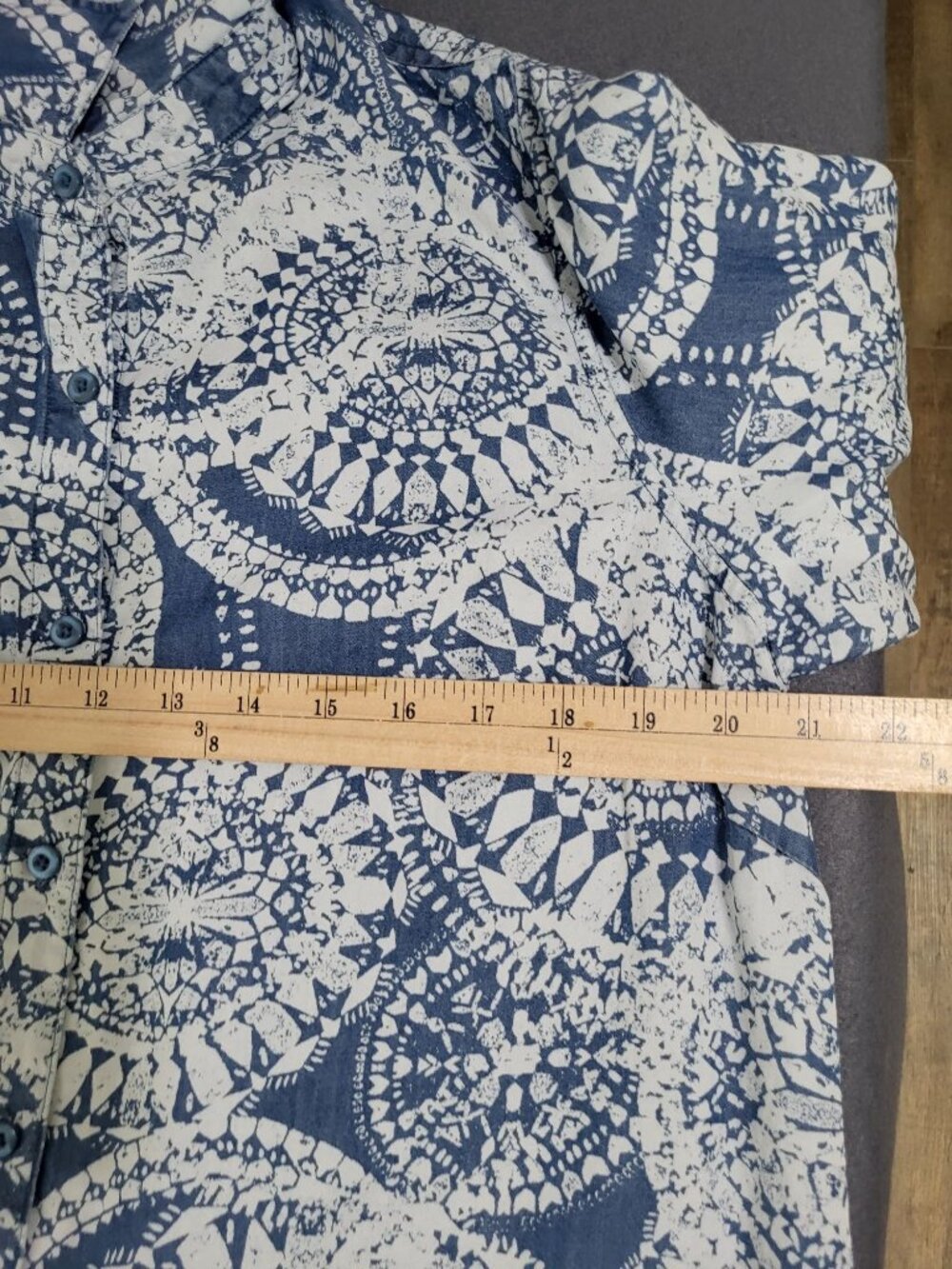 Zac & Rachel Women's LG Blue Patterned Tunic Blouse Roll-Tab Sleeve Boho Artsy - Picture 8 of 9